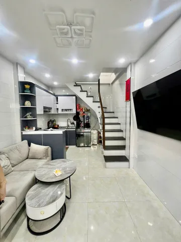 Hiếm! Nhà 4 tầng đối diện Vinhomes Imperia, Thượng Lý, Hồng Bàng – Chỉ 1,85 tỷ.