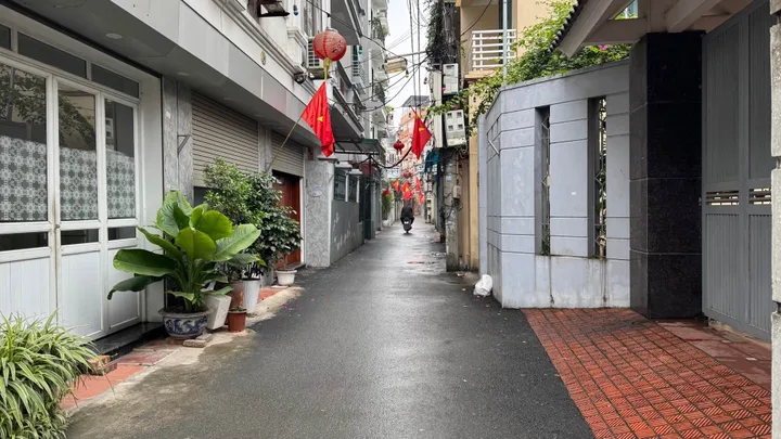 Bán Nhà riêng 75m² thổ cư 75m² giá 17.2 tỷ tại Đường Bồ Đề Phường Bồ Đề Hà Nội