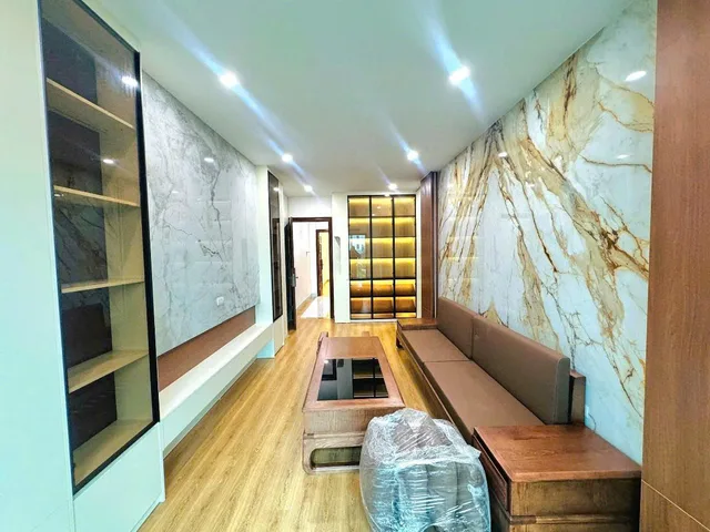 Nhà Mới Giảng Võ | 54m2 5 Tầng | Thang Máy | Trung Tâm Ba Đình, Gần Phố