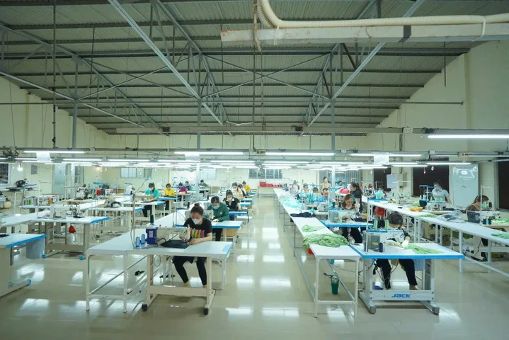 Cho thuê Kho, nhà xưởng 1000m² giá 30 triệu/ tháng có sẵn điện 3 pha tại  Bến Tre