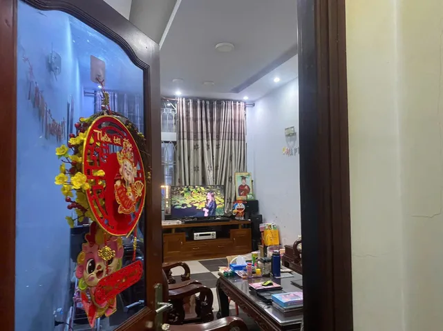Bán Nhà Mặt Tiền 348B Huỳnh Văn Bánh, Phường 13, Q. Phú Nhuận