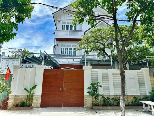 Cho thuê villa gần Vincom 📌📌📌LÀM VIỆC TRỰC TIẾP GIÁ TỐT !!!