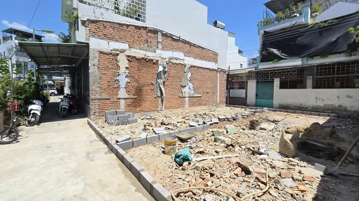 Bán Đất 49m² thổ cư 47m² giá 2.95 tỷ tại Phường Nam Nha Trang Khánh Hòa