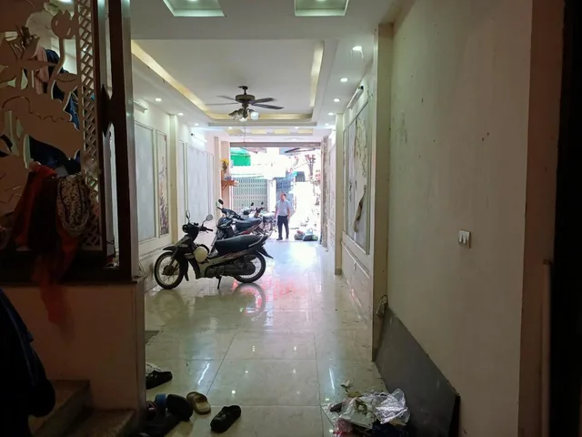 Bán Nhà riêng 69m² thổ cư 69m² giá 16.5 tỷ tại Đường Giáp Bát Phường Giáp Bát Quận Hoàng Mai Hà Nội