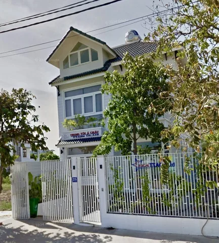 BÁN BIỆT THỰ KIẾN Á - 8PN - CÓ HẦM Ô TÔ - ĐỐI DIỆN GLOBAL CITY, QUẬN 9 - DT 200M2 - GIÁ 24.7 TỶ