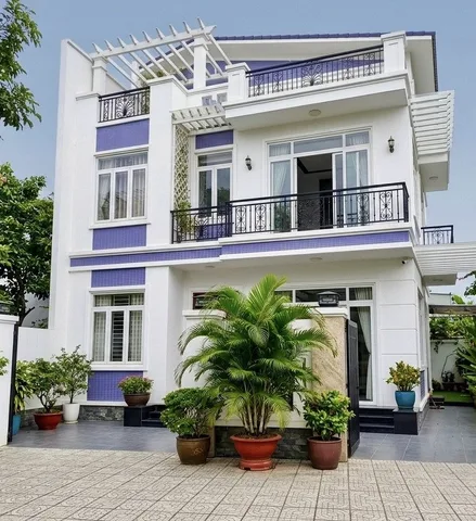 BÁN BIỆT THỰ ĐƯỜNG THANH NGA, KDC GIA HOÀ, QUẬN 9 - DT 154M2 - 4 TẦNG CÓ THANG MÁY - GARA Ô TÔ - GIÁ 24.68 TỶ