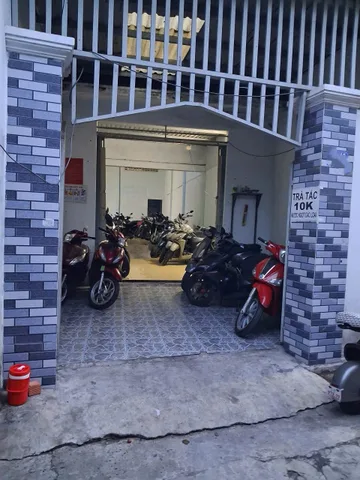 Trung Tâm P1 Gần Phạm Văn Đồng DT: 4,1x23 NH 5,7 CN 92,5 có thể xây 6 tầng chỉ 9,4 tỷ