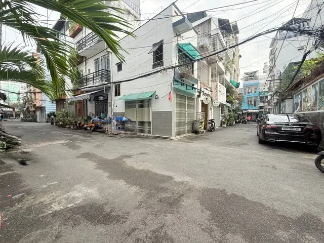 Nhà 5 tầng Hẻm Xe Hơi quay đầu, Huỳnh Văn Bánh PN - KD Đỉnh, Dòng tiền 22tr/th - chỉ 9.x tỷ