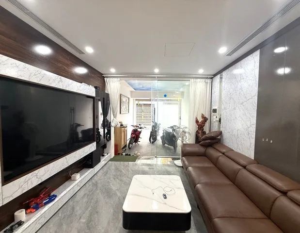 CẦN BÁN GẤP, GIÁ SIÊU TỐT, NGUYỄN LAM, PHÚC ĐỒNG 65M² 6 TẦNG,THANG MÁY, GARA Ô TÔ