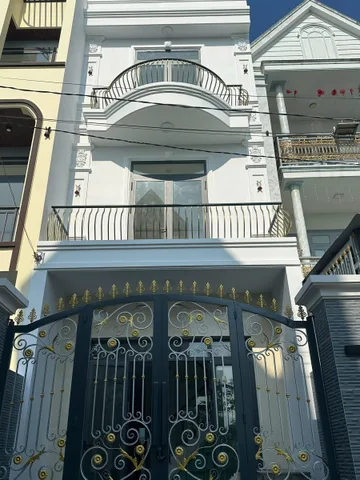 BÁN NHÀ CẦN GIUỘC, TÂY NINH - 82MV - SHR HOÀN CÔNG ĐẦY ĐỦ - CHỈ 3.5 TỶ. LH:0933696918