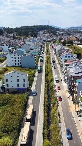 Đất Khu VIP đẹp đồng bộ. ra hồ Xuân Hương 500m , tập trung nhiều khách sạn . hàng quán đông đúc