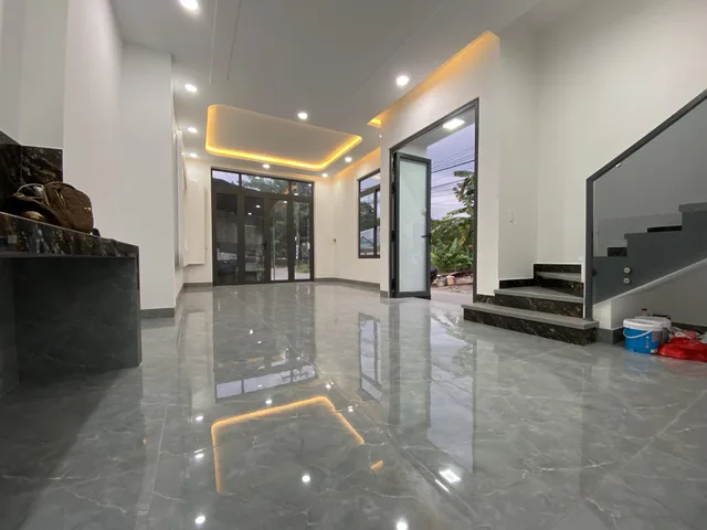 NHÀ ĐẸP GIÁ TỐT – CHỈ 2 TỶ 750 TRIỆU .1 trệt 1Lầu Mặt Tiền Đường Thông