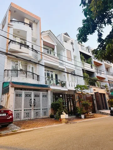 Bán Nhà riêng 80m² thổ cư 80m² giá 13.99 tỷ tại Đường Phú Thuận Phường Phú Thuận Quận 7 TP. Hồ Chí Minh