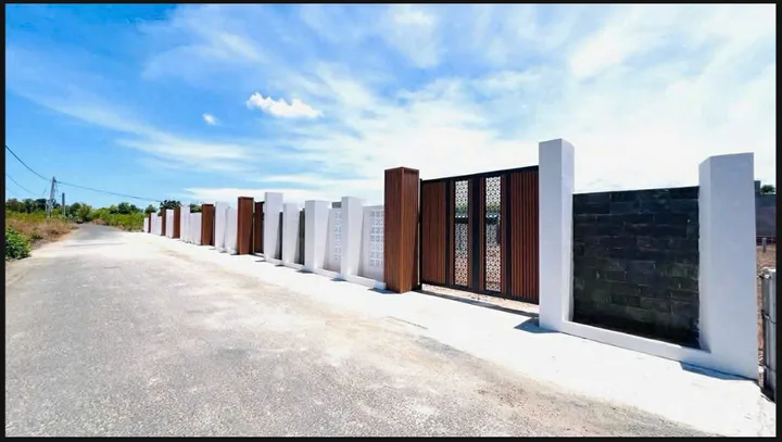 CẦN BÁN GẤP  198M2  ĐẤT PHƯỚC HẢI GẦN BIỂN LÀM NHÀ VƯỜN - SHR