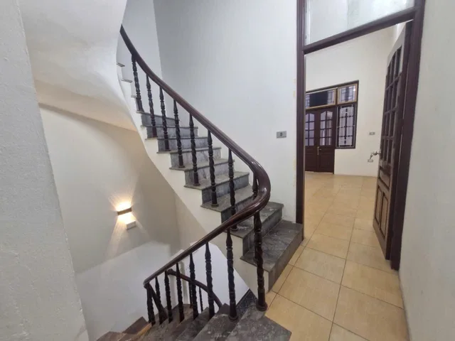 Bán Nhà Ngô Quyền 45m² giá 8.4 tỷ cách 10m ra ô tô tiện ích đầy đủ