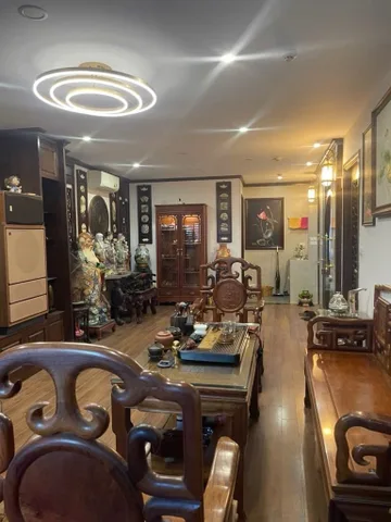 Bán Nhà riêng 68m² thổ cư 68m² giá 47 tỷ tại Đường Thái Hà Phường Đống Đa Hà Nội
