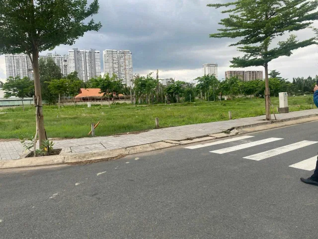 Bán Đất 90m² thổ cư 90m² giá 2.75 tỷ tại Phường Phú Thuận Quận 7 TP. Hồ Chí Minh