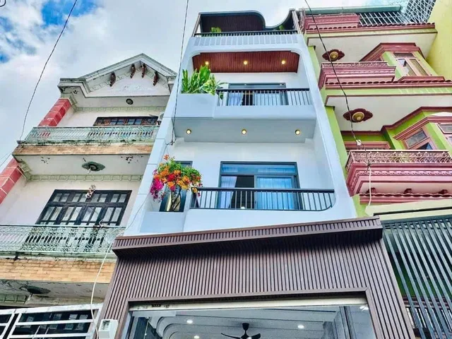 Bán Nhà riêng 74m² thổ cư 74m² giá 4.2 tỷ tại Phường 15 Quận 10 TP. Hồ Chí Minh