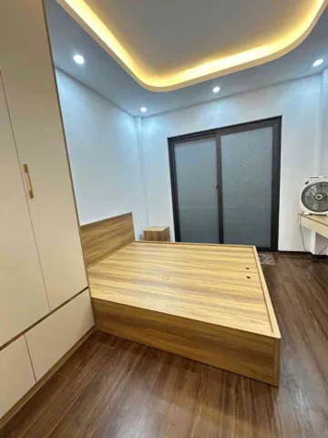 ✅ Bán Nhà Phường Văn Miếu, Ngõ Thông, Lô Góc, Gần Phố, DT 25m2, 5 Tầng, Giá 6.75 Tỷ