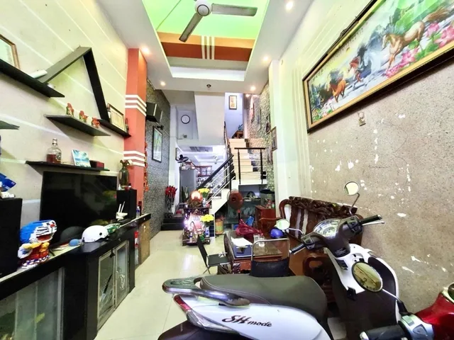 Nhà 4 Tầng Hẻm 628 Hậu Giang, Q6 – 45m², 3PN, Vào Ở Ngay – Giá Chỉ Nhỉnh 5 Tỷ