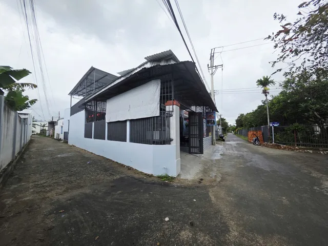 Bán lô góc 2 mặt tiền đường nhựa thông 23/10 - Võ Nguyên Giáp
• Diện tích: 182,3m2 ( thổ cư: 100m2 ), ngang 12m
• Lô góc 2 mặt tiền đường, hướng Đông Bắc, Đông Nam