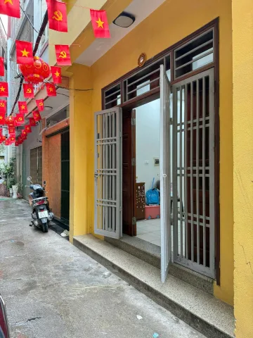 Bán Nhà riêng 32m² thổ cư 32m² giá 7.8 tỷ tại Phường Khương Đình Hà Nội