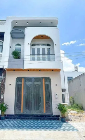 Bán Nhà riêng 80m² thổ cư 80m² giá 2.4 tỷ tại Đường Hồ Văn Cống Phường Tương Bình Hiệp Thành phố Thủ Dầu Một Bình Dương
