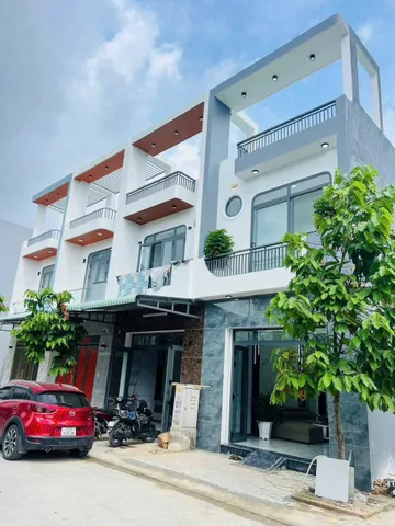 Bán Nhà riêng 1 trệt 1 lầu ngay chợ bà tri tân hiệp