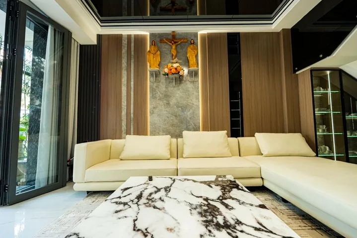 Nhà riêng 60m² Mới Xây Full nội thất cao cấp - Ngay Giao Lộ Võ Văn Kiệt Hồ Học Lãm Xách VaLi vào ở ngay