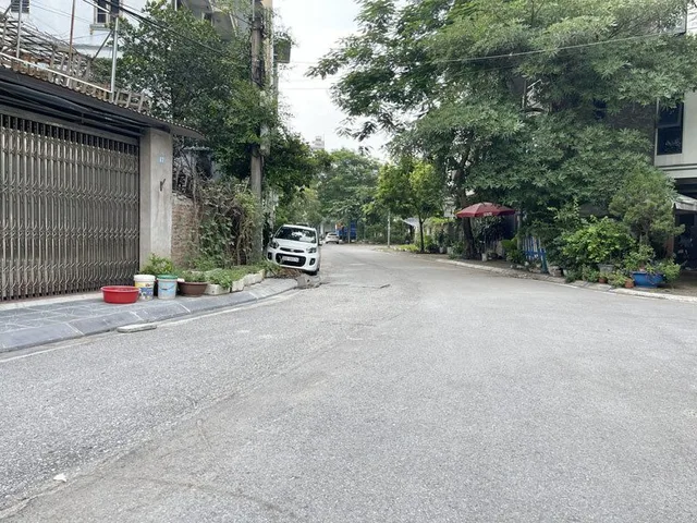 Cần bán đất TĐC X6 Thạch Bàn Long Biên: 100m2, mặt tiền 6,67m, view vườn hoa