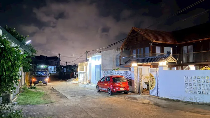 Bán Nhà riêng 100m² thổ cư 90m² giá 2.35 tỷ tại Phường Ea Kao Đắk Lắk