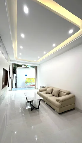 BÁN NHÀ ĐẸP VIỆT HƯNG, LONG BIÊN 37M² - 5 TẦNG, LÔ GÓC, NGÕ NÔNG, GẦN Ô TÔ TRÁNH!