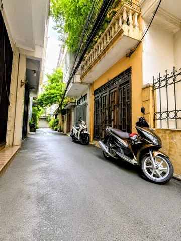 Bán nhà Lê Trọng Tấn 💥 Phân lô quân đội, ô tô đỗ cửa, không gian sống lý tưởng – 45m2 x 3 tầng tầm giá 11.x tỷ