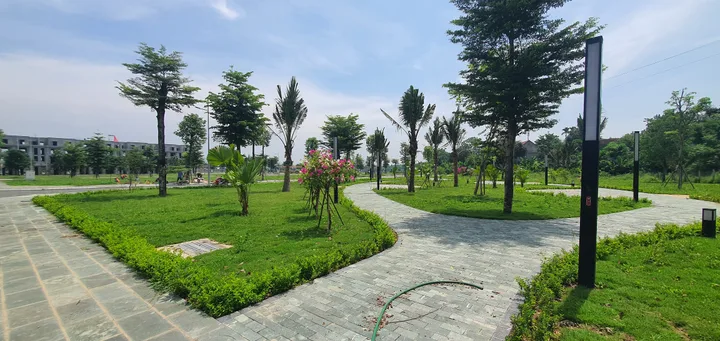 Bán Đất 114m² view công viên giá 2.1 tỷ Phương Đông Lương Sơn