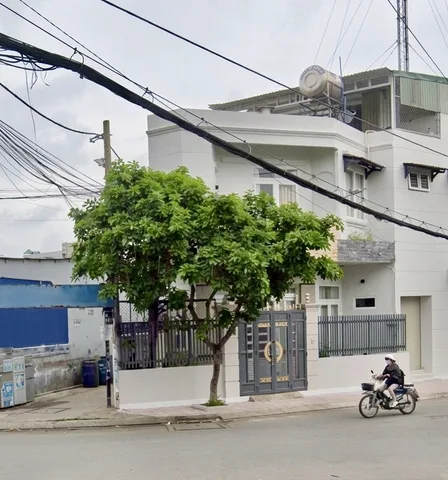 BÁN NHÀ CĂN GÓC 2 MẶT TIỀN ĐƯỜNG 339 QUẬN 9 - DT 100M2 - MẶT TIỀN KINH DOANH NGANG 10M - GIÁ 13 Tỷ