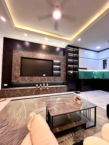 Bán Gấp nhà Phố Thạch Bàn chỉ hơn 7 đồng
