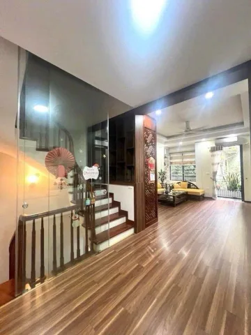 Bán Nhà riêng 70m² thổ cư 54m² giá 30 tỷ tại Đường Thái Hà Phường Đống Đa Hà Nội