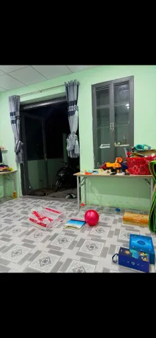 Bán gấp nhà phường Tây Nha Trang 1.95 tỷ cách hẻm xe hơi 10m có 64m2 có sân để xe to