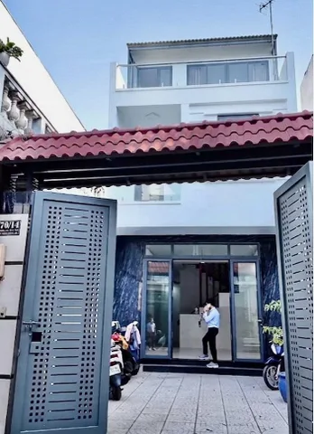 BÁN NHÀ ĐƯỜNG 109, ĐỖ XUÂN HỢP, QUẬN 9 - DT 119M2 - NHÀ 3 TẦNG - ĐƯỜNG Ô TÔ 6M -CÓ SÂN ĐỖ Ô TÔ - NGANG 5.12M - GIÁ 11.9 TỶ