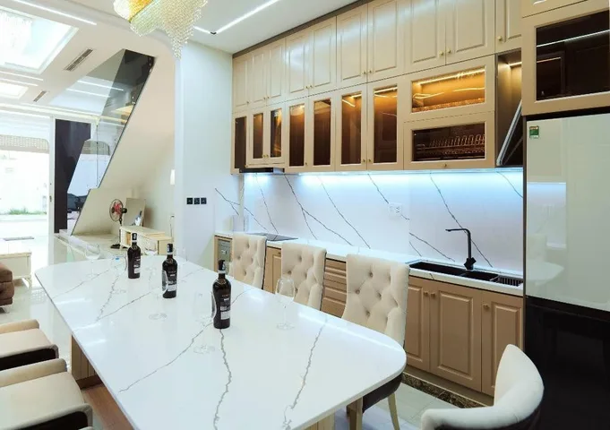 NHÀ LUXURY 5 SAO FULL NỘI THẤT - MT ĐƯỜNG 156 AN DƯƠNG VƯƠNG  P.Bình Phú - Xem Là Thích Thú.