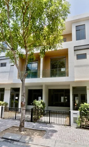 BÁN NHÀ KDC RIVERPARK, LIÊN PHƯỜNG, QUẬN 9 - DT 75M2 - NHÀ PHỐ 3 TẦNG - ĐƯỜNG 10M KHU AN NINH - GIÁ 11.6 TỶ