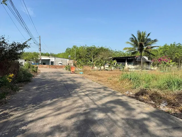 Chủ Nhà Cần Bán Gấp Đất 700m² thổ cư 300m² giá 650 triệu tại Xã Minh Thạnh Huyện Dầu Tiếng Bình Dương