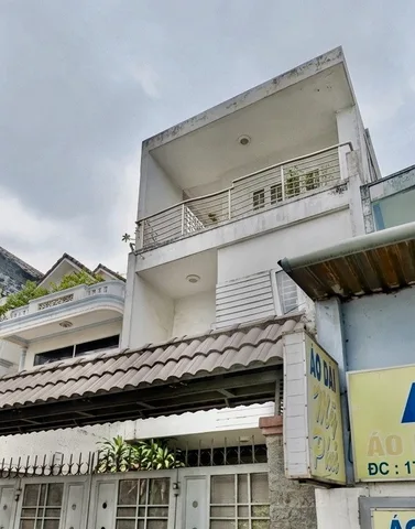 BÁN NHÀ ĐƯỜNG TRẦN THỊ ĐIỆU QUẬN 9 - DT 97M2 - NHÀ MẶT TIỀN 3 TẦNG KINH DOANH NGAY SÁT ĐỖ XUÂN HỢP - GIÁ 10.3 TỶ