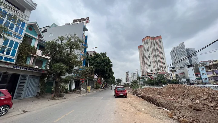 Bán Nhà Ngô Quyền Hà Đông 5 tầng  thang máy full nội thất  - phân  lô cán bộ học viện  chính trị