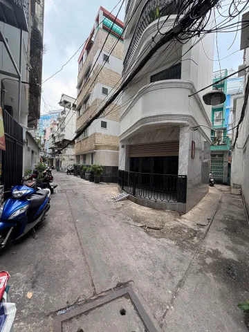 Q.1, P. BẾN THÀNH, NHÀ 4 TẦNG BTCT, GẦN MẶT TIỀN, GÀN COOP MART CỐNG QUỲNH, NHỈNH 8T
