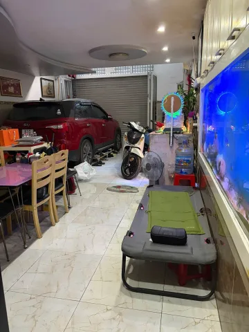 Bán Nhà riêng 60m2,vài bước ra mặt  tiền Lạc Long Quân , 5 tầng BTCT, ngang 5,2m, giá chỉ hơn 13 tỷ