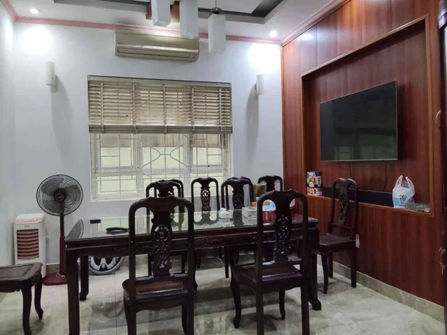 Bán nhà 246m² full thổ cư ngang 8m giá 95 tỷ tại Đường Thái Hà Phường Đống Đa