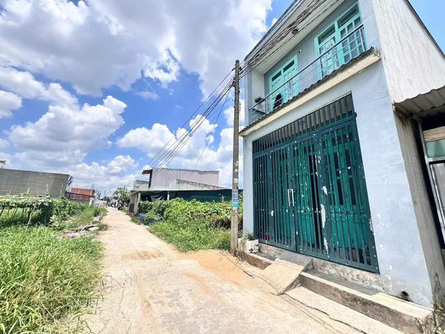 Bán Nhà riêng 95m² thổ cư 95m² giá 1.35 tỷ tại Xã Đức Hòa Hạ Huyện Đức Hòa Long An
