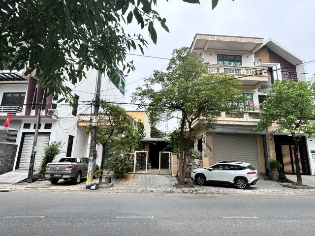 Cho thuê Mặt bằng kinh doanh 300m² giá 29 triệu/ tháng tại Đường Nguyễn Huệ Phường 1 Thành phố Đông Hà Quảng Trị