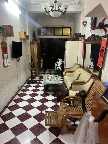 Cho thuê Nhà riêng đườn Nghĩa Tân Quận Cầu Giấy 60M x 3T (4 ngủ) giá 17 triệu